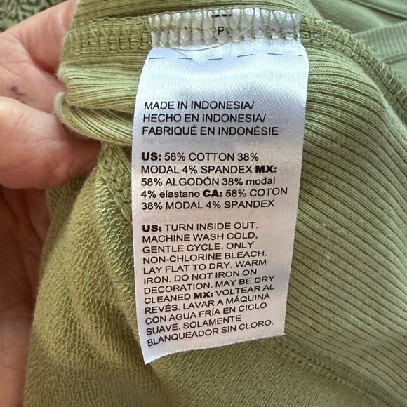 Chico's Moss Green Pullover, 3/4 Sleeve Top, Size Medium - Picture 11 of 11